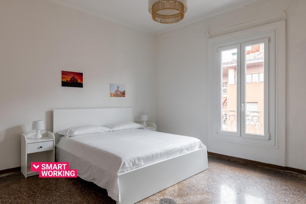 Alessandrini Apartment Alla Finestrella By Wonderful Italy Bologna Exteriör bild